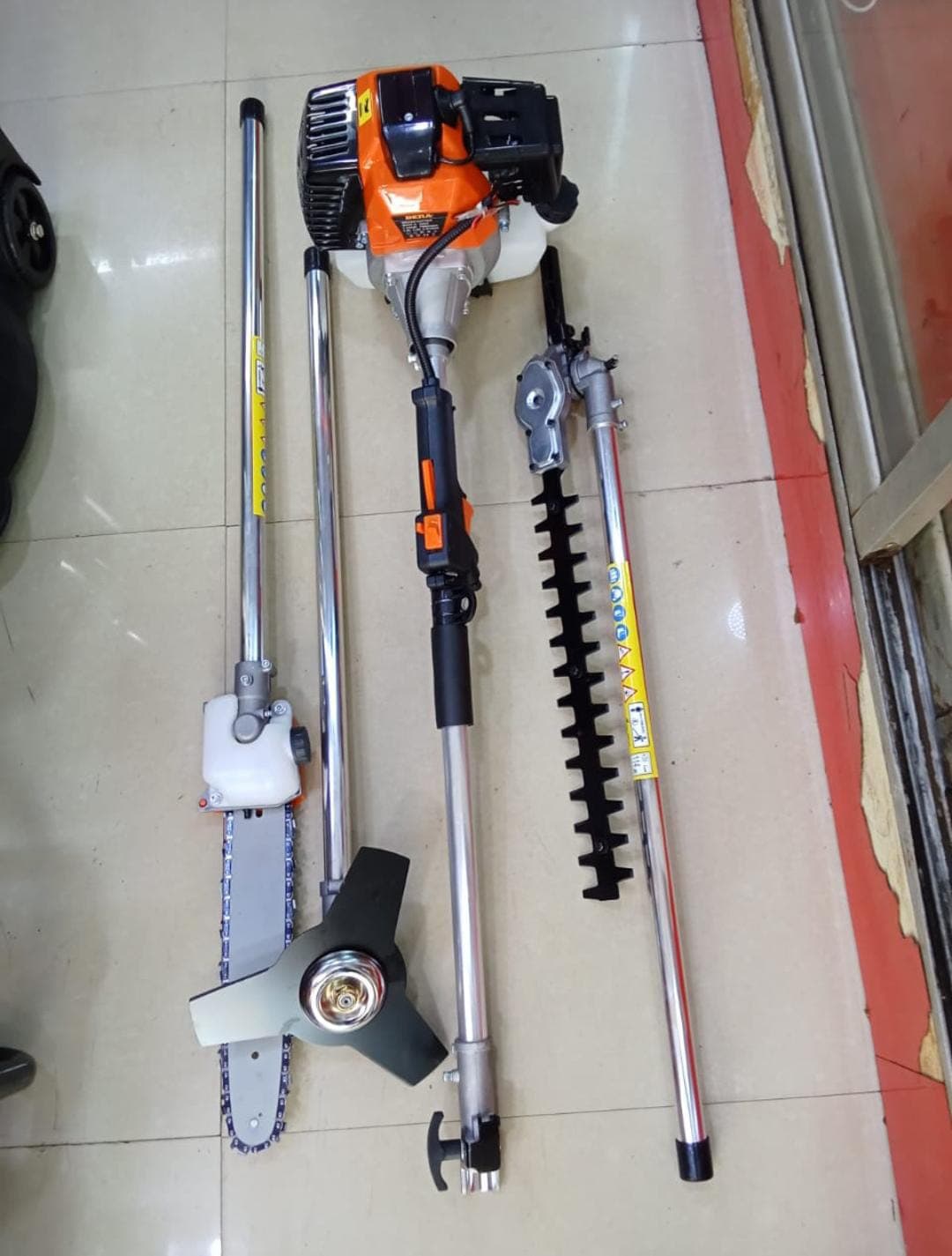 Dera 4 in 1 brush cutter with hedge trimmer and  polesaw