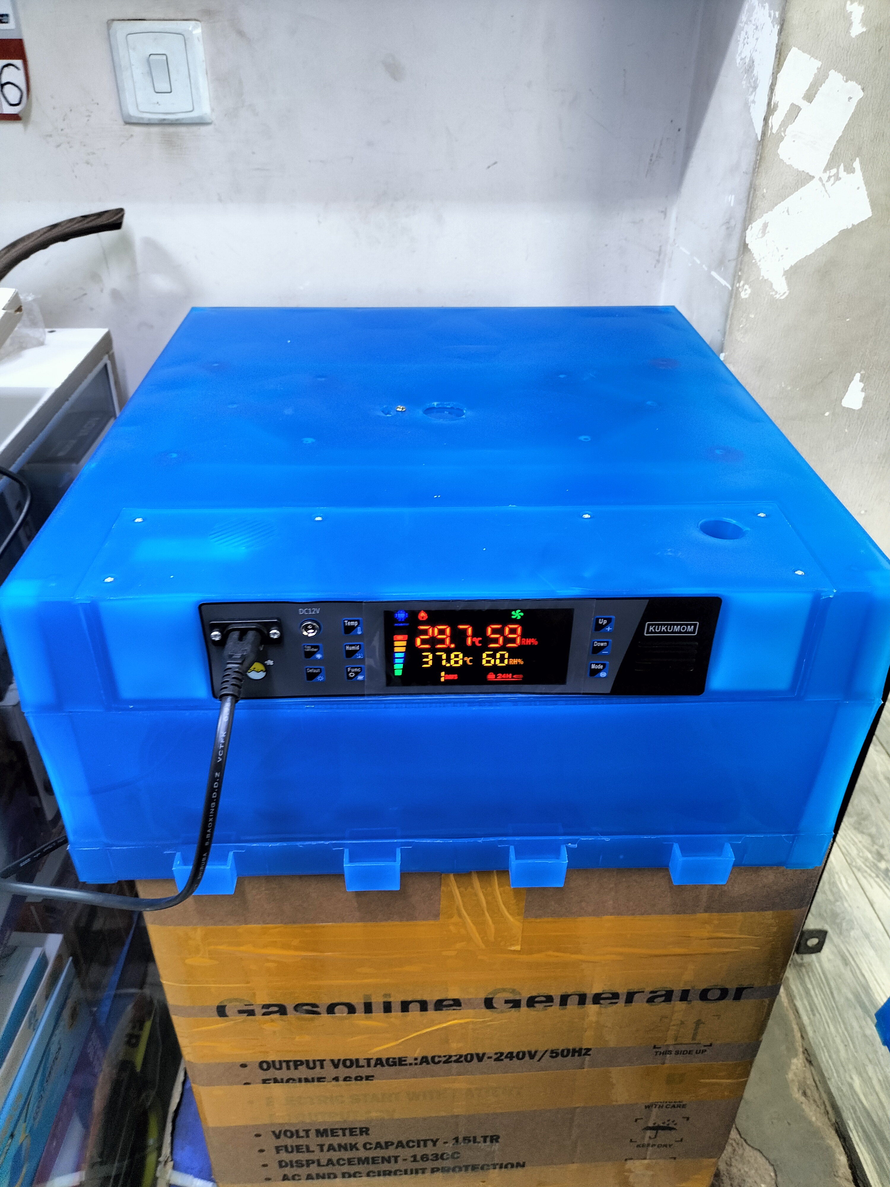 Kukumom 64 Eggs Automatic AC/DC Incubator