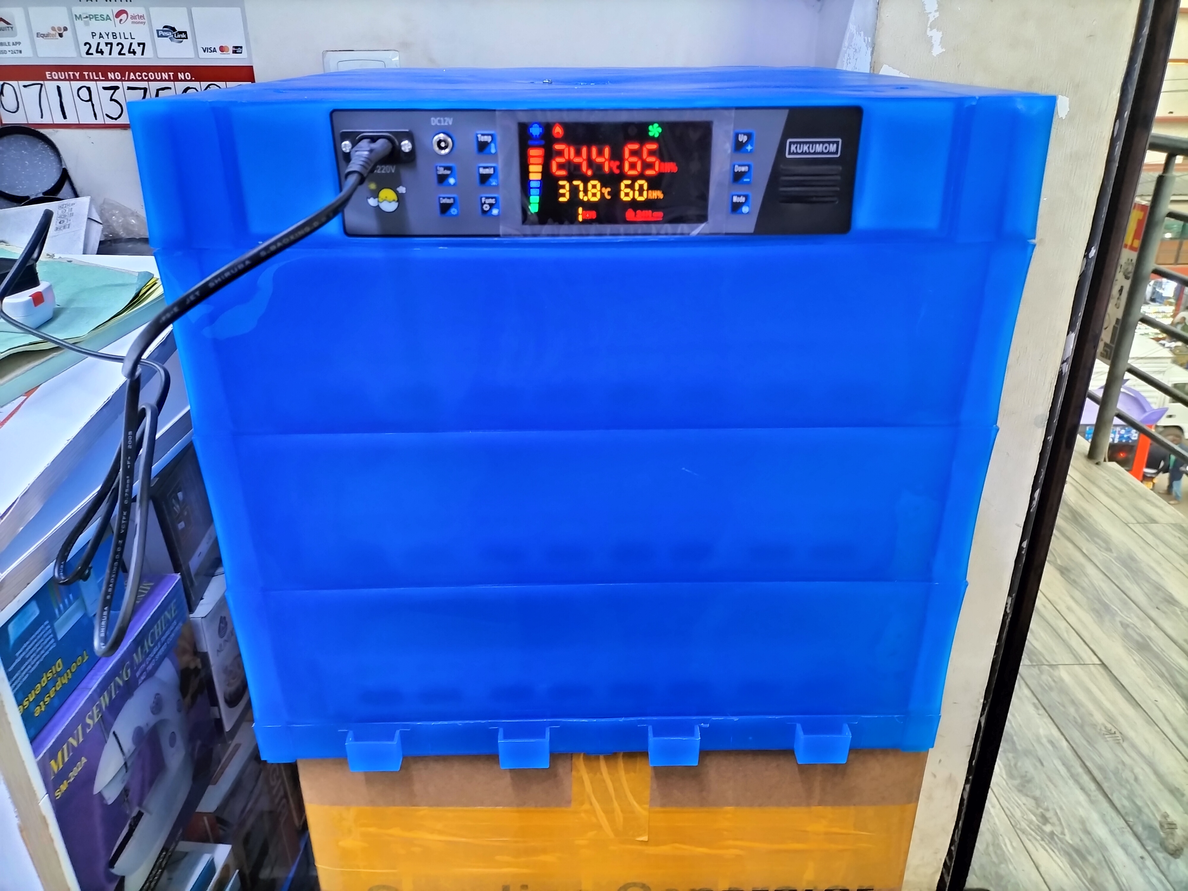 Kukumom 192 Eggs Automatic AC/DC Incubator